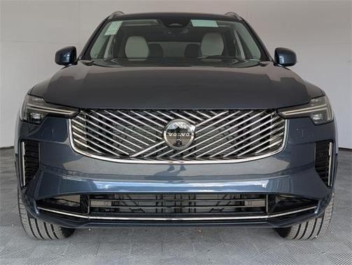 2026 Volvo XC90 B6 Ultra 7-Seater