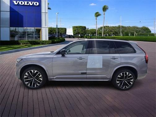 2026 Volvo XC90 B6 Ultra Dark Theme 7-Seater