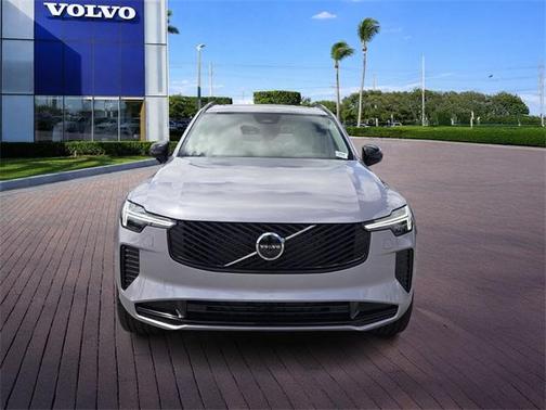 2026 Volvo XC90 B6 Ultra Dark Theme 7-Seater