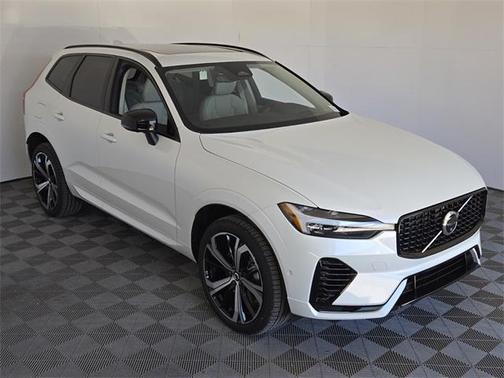 2025 Volvo XC60 Plug-In Hybrid T8 Ultra