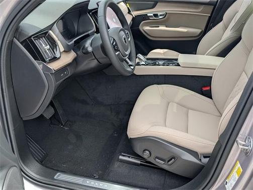 2026 Volvo XC90 B5 Plus 7-Seater