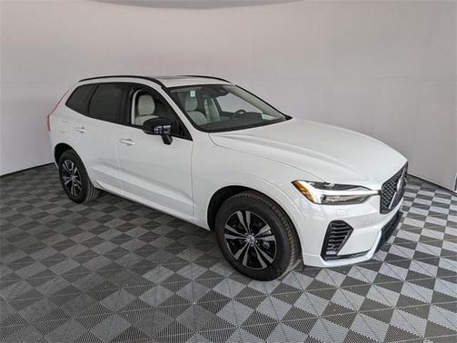 2025 Volvo XC60 Plug-In Hybrid T8 Core