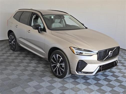 2025 Volvo XC60 B5 Plus