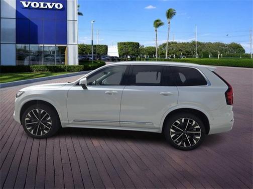 2026 Volvo XC90 B6 Ultra 7-Seater