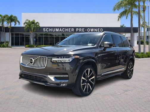 Platinum Gray Metallic 2024 Volvo XC90 B6 Ultimate Bright Theme 7-Seater