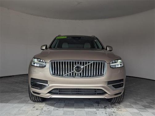 2023 Volvo XC90 Recharge Plug-In Hybrid T8 Plus 6 Passenger