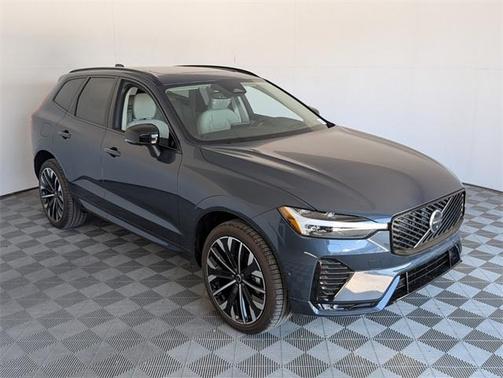 2026 Volvo XC60 B5 Plus
