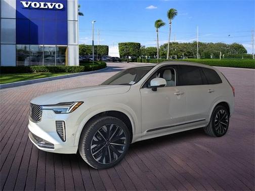 2026 Volvo XC90 B6 Ultra 7-Seater