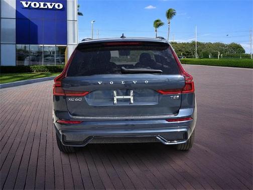 2026 Volvo XC60 Plug-In Hybrid T8 Plus