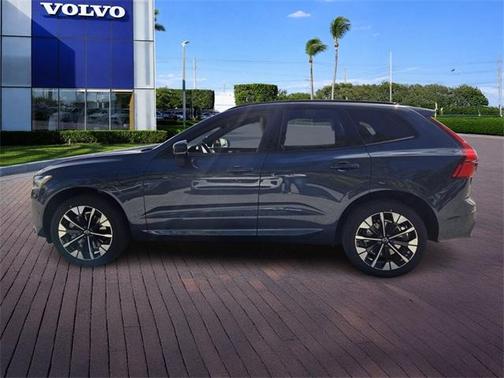 2026 Volvo XC60 Plug-In Hybrid T8 Plus