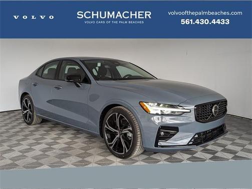 2024 Volvo S60 B5 Plus Dark Theme