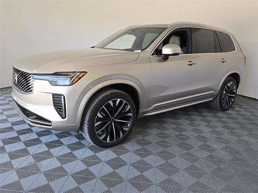 2025 Volvo XC90 B6 Core
