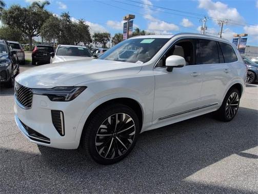 2026 Volvo XC90 B6 Plus 7-Seater