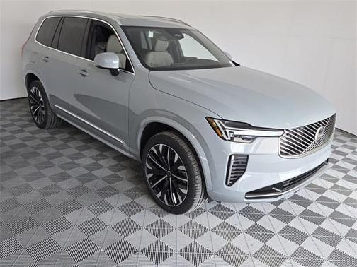 2025 Volvo XC90 B6 Core
