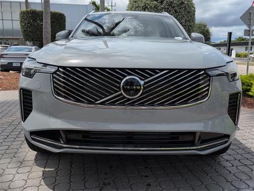 2026 Volvo XC90 Plug-In Hybrid T8 Plus 7-Seater