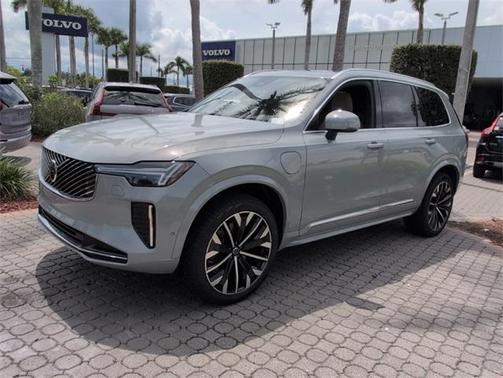 2026 Volvo XC90 Plug-In Hybrid T8 Plus 7-Seater