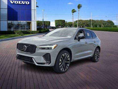 2026 Volvo XC60 B5 Ultra