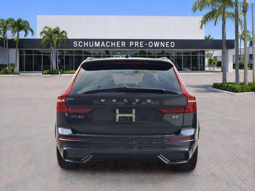 Denim Blue Metallic 2024 Volvo XC60 B5 Ultimate Dark Theme
