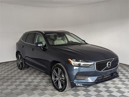 2021 Volvo XC60 T5 Momentum