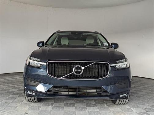 2021 Volvo XC60 T5 Momentum
