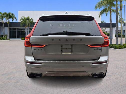 2019 Volvo XC60 T5 R-Design