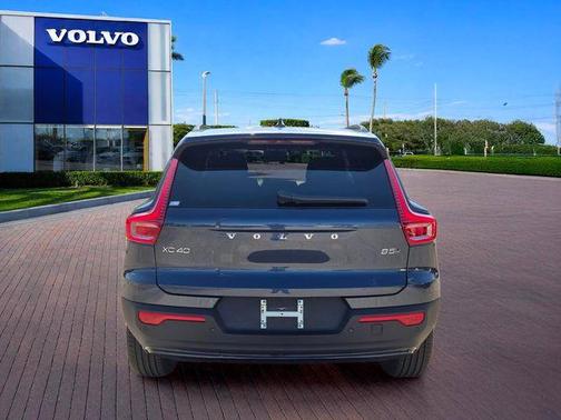 Denim Blue 2026 Volvo XC40 B5 Core
