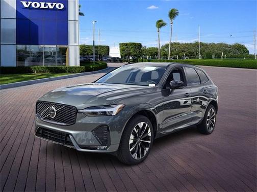 2026 Volvo XC60 B5 Plus