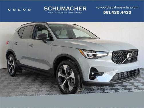 2026 Volvo XC40