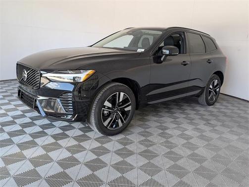 2026 Volvo XC60 B5 Core