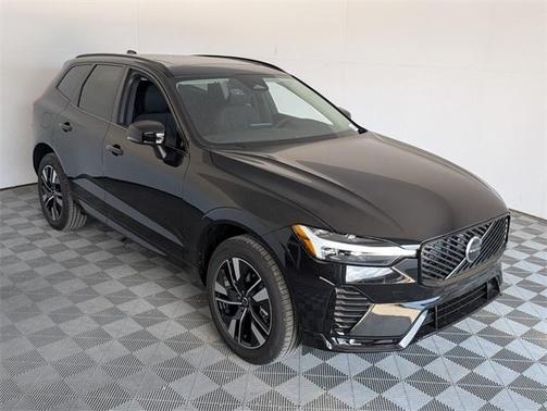 2026 Volvo XC60 B5 Core