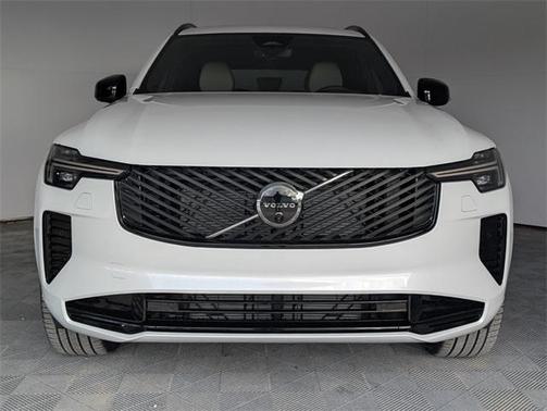 2026 Volvo XC90 B6 Ultra Dark Theme 7-Seater