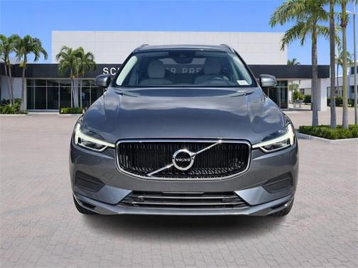 2020 Volvo XC60 T5 Momentum
