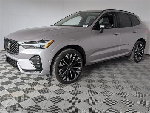 2026 Volvo XC60 B5 Ultra