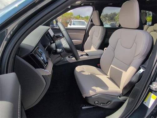 2026 Volvo XC90 B6 Ultra 7-Seater