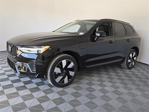 2025 Volvo XC60 Plug-In Hybrid T8 Plus