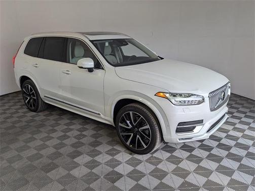 2025 Volvo XC90 B6 Plus 6-Seater