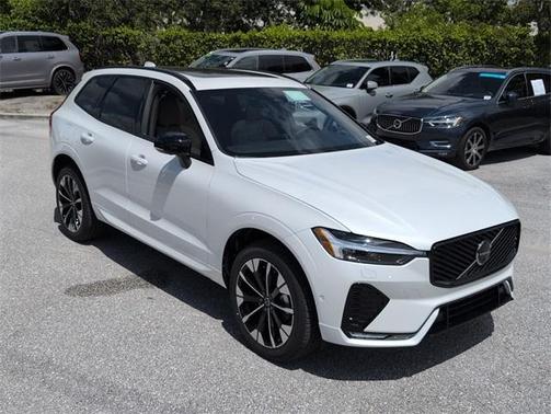 2026 Volvo XC60 B5 Plus