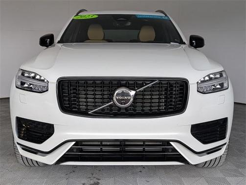 2023 Volvo XC90 Recharge Plug-In Hybrid T8 Ultimate Dark Theme 7-Seater