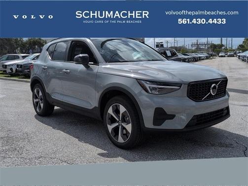 2026 Volvo XC40 B4 Core