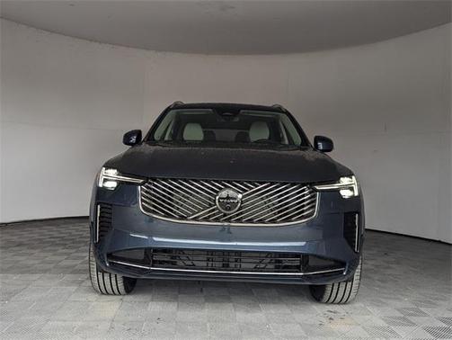 2026 Volvo XC90 B6 Ultra 7-Seater