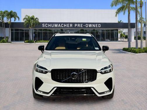 Crystal White Metallic 2024 Volvo XC60 B5 Ultimate Dark Theme