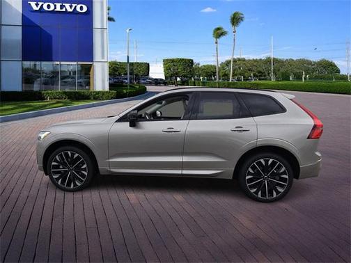 2026 Volvo XC60 B5 Ultra