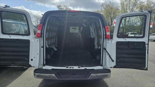 2023 GMC Savana 2500 Work Van