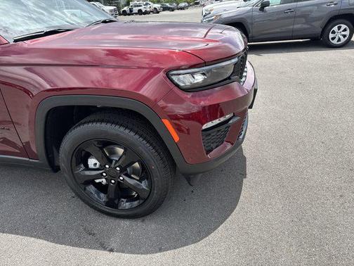 2025 Jeep Grand Cherokee Limited X