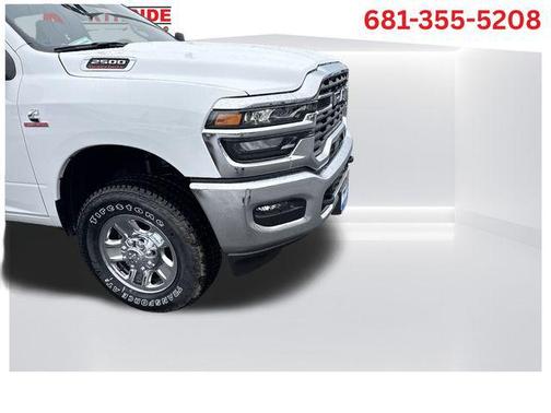 2025 RAM 2500 Tradesman Crew Cab 4x4 6'4' Box