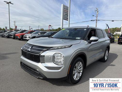Alloy Silver Metallic 2025 Mitsubishi Outlander ES S-AWC