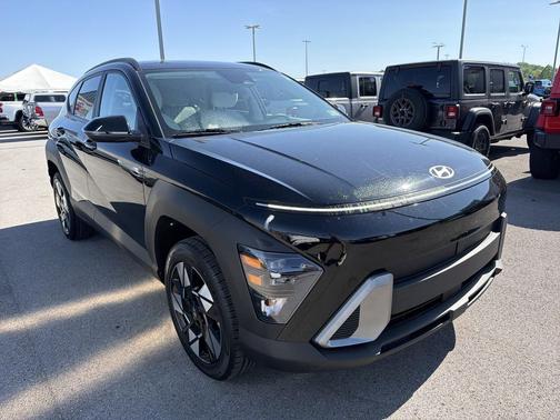 Abyss Black Pearl 2025 Hyundai KONA SEL