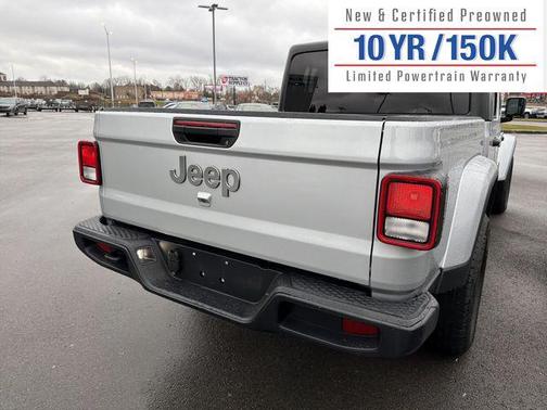 2023 Jeep Gladiator Overland