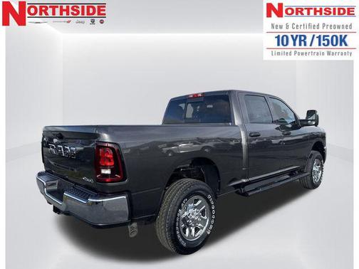 2026 RAM 2500 Tradesman Crew Cab 4x4 6'4' Box