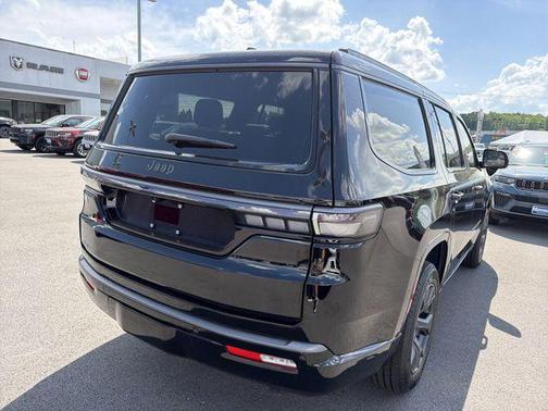High Gloss Black 2026 Jeep Grand Wagoneer Limited Altitude 4x4